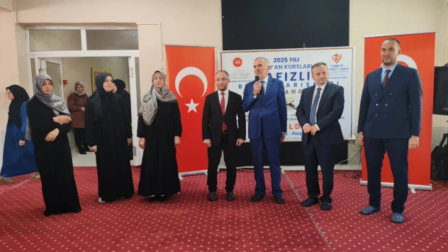 Kız Hafızlar Yarıştı