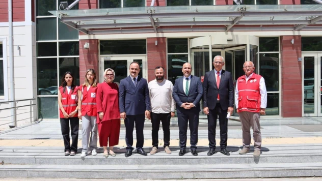 Kızılay'dan İnebolu'ya Ziyaret