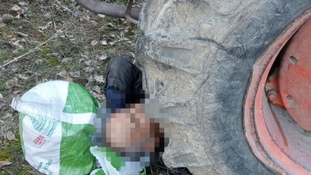 Yaşlı Adam Traktörün Altında Kaldı