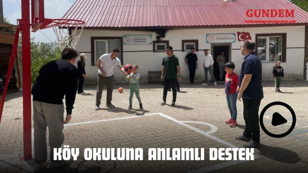 Köy Okuluna Anlamlı Destek