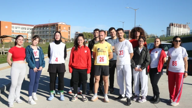 KÜ'de 29 Ekim Spor Oyunları Düzenlendi