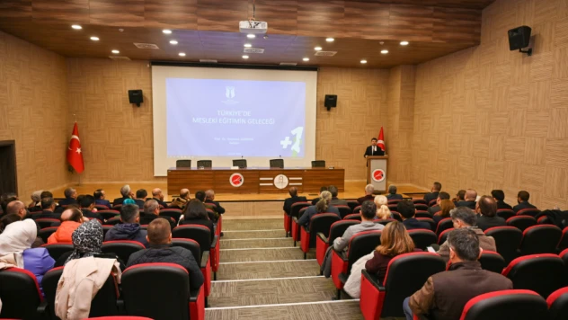 KÜ'de MEDEK Akreditasyon Belge Takdimi