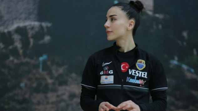 Kübra Sarıkaya Yalıkavak'ta