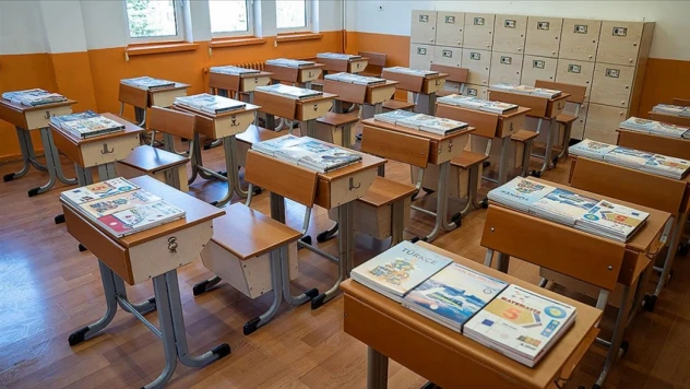 LGS'nin Temel Kaynağı Ders Kitapları Oldu