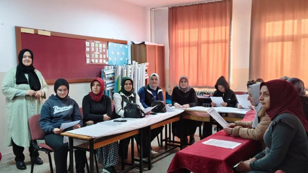 Maarif Modeli Aile Okulu Eğitimleri Devam Ediyor