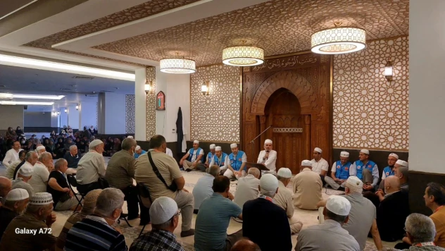 Mekke-i Mükerreme'de Regaip Kandili Coşkusu