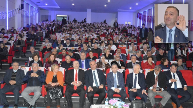 'Milletimiz egemenliğini kimseye vermesin'