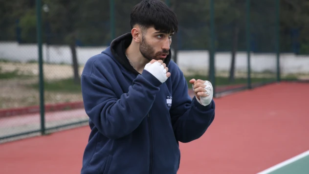 Milli Boksör Sultan Osmanlı'nın Hedefi Dünya Şampiyonası'nda Zirve