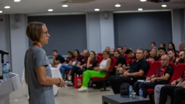 Mini Hentbol Semineri başladı