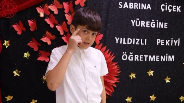 Minik Öğrencilerden, 24 Kasım Kutlaması