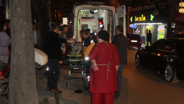 Motosiklet ile Otomobil Çarpıştı