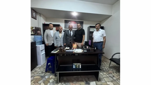 Muhtar Aşam'ın Doğum Gününü Kutladılar