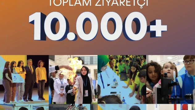 O Festivale 10 Bini Aşkın Kişi Katıldı