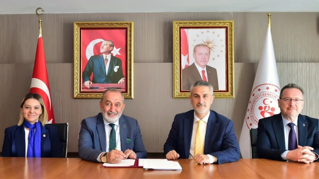 O İlçeye Futbol Sahası Kazandırılacak