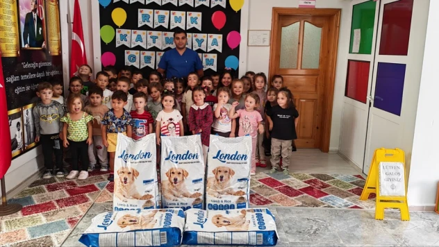 Öğrencilerden Mama Desteği