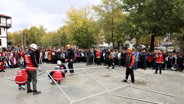 Öğrencilere Afet Farkındalığı Aşılandı