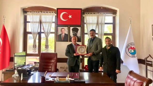 Öğretmenlerden Başkan Yazkan'a Ziyaret