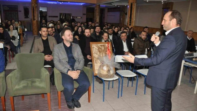 Öğretmenlere Özel Seminer: İlçenin Tüm Öğretmenleri Katıldı