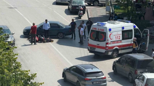 Otomobil İle Çarpışan Motosiklet Sürücüsü Yaralandı
