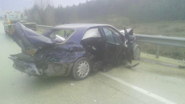 OTOMOBİL TAKLA ATTI