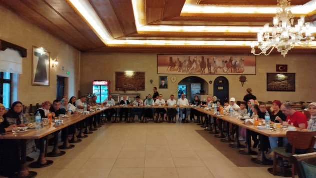 Özel Bireyler, Ahmet Şahan'ı Andı