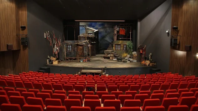 Özel Tiyatrolara Dev Destek