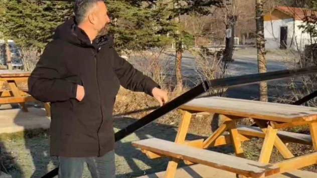 Parklardan Sonra Mesire Alanına Da Zarar Verdiler