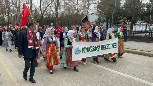 Pınarbaşı İlk Türk Kadın Mitingi Törenine Katıldı