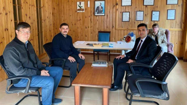 Pınarbaşı Kaymakamı'ndan AK Parti İlçe Başkanlığı'na Ziyaret