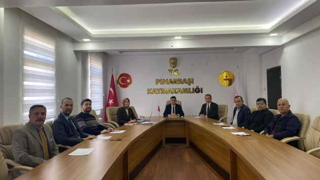 Pınarbaşı'nda Yardımlar Masaya Yatırıldı