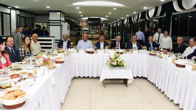 Protokol Gün Otel'de buluştu