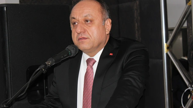 'Rant iftirasını kendilerine düstur edinmişler'