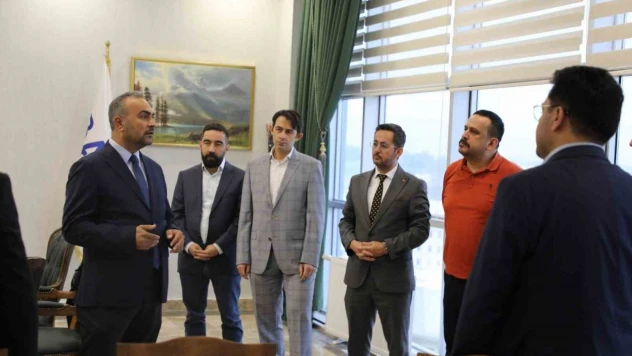 Rektör Akkaya, BARÜ'lü 'Dünyanın En Etkili Bilim İnsanları' İle Bir Araya Geldi