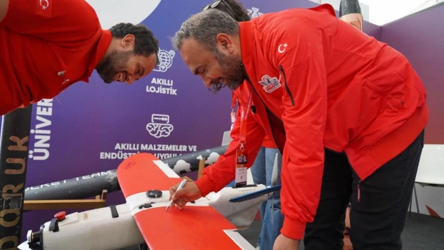 Rektör Akkaya, Bilim Ve Teknoloji Tutkunlarıyla Buluştu