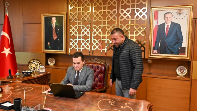 Rektör Topal, AA'nın 'Yılın Kareleri' Oylamasına Katıldı