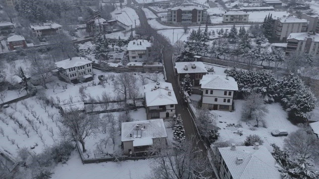 Tarihi Konaklar Yeniden Beyaza Büründü
