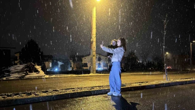 Safranbolu'nun Yüksek Kesimlerinde Kar Yağışı Etkili Olmaya Başladı
