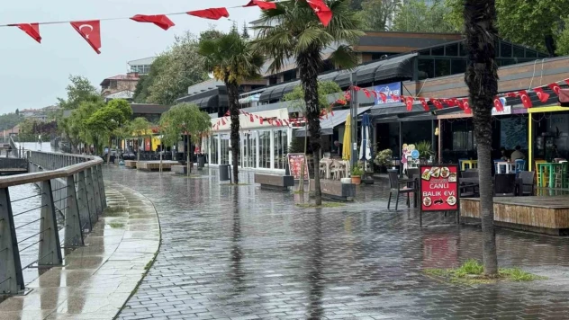 Sahiller Boş Kaldı