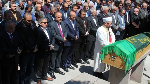 Sakine Hamzaoğlu son yolculuğuna uğurlandı