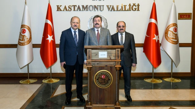 Samsun Valisi Tavlı'dan, Vali Dallı'ya Ziyaret