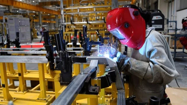 Sanayi Üretimi Yıllık Yüzde 4,0 Arttı