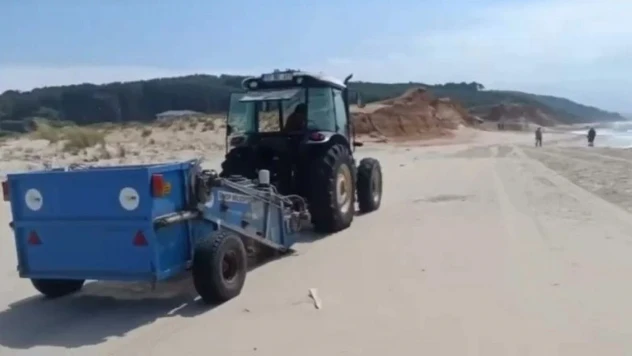 Sarıkum Sahilinde Temizlik Mesaisi