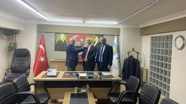 Satı Baş, İYİ Parti'ye Katıldı