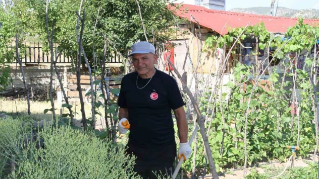 Mutluluğu Köy Hayatında Buldu
