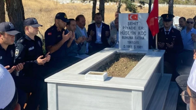 Şehit Hüseyin Koç Kabri Başında Anıldı