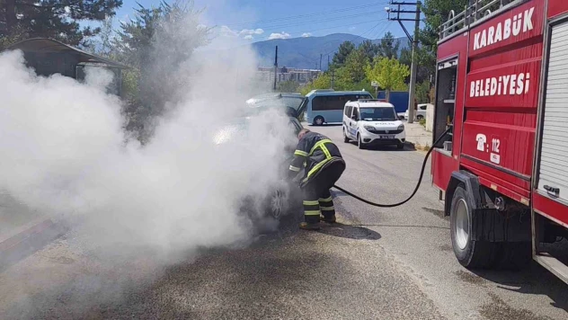 Seyir Halindeki Otomobil Alev Aldı