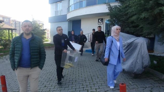 Seyyar sandık vatandaşların ayağına gitti