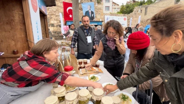 Sinop'ta Balık Etinden Mantı Yapıldı