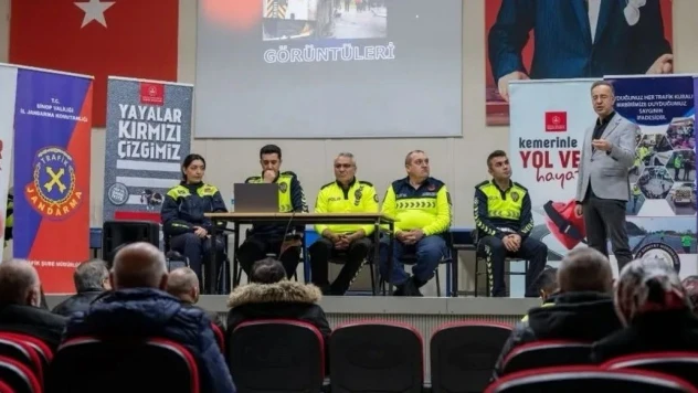 Sinop'ta Okul Servis Şoförlerine Trafik Güvenliği Eğitimi