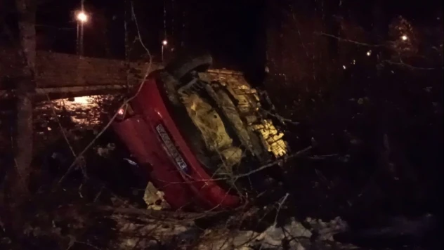 Sinop'ta Takla Atan Otomobilin Sürücüsü Hayatını Kaybetti